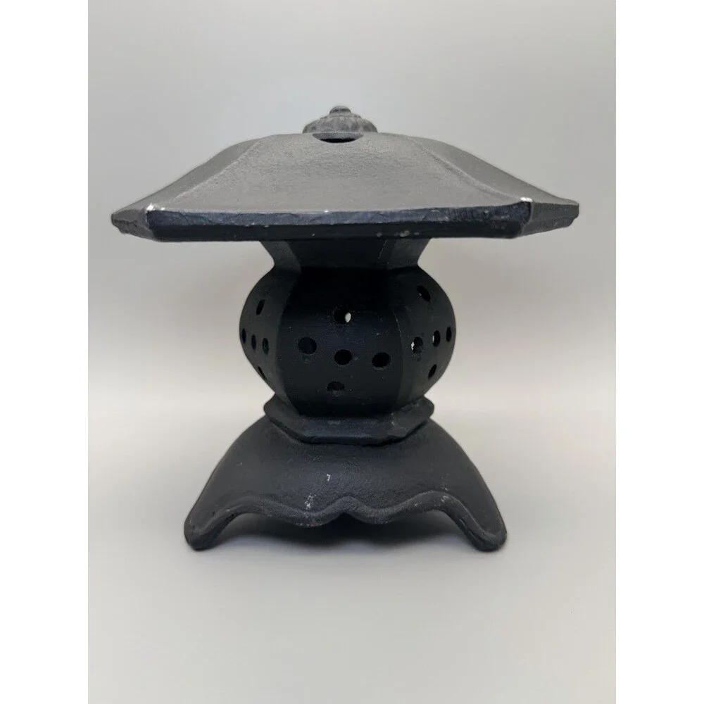 VTG Japanese Pagoda Garden Lantern Cast Aluminum Lightweight Rustproof Black